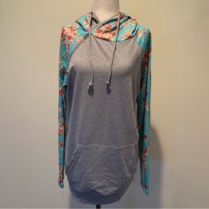Women’s lightweight hoodie - size Large